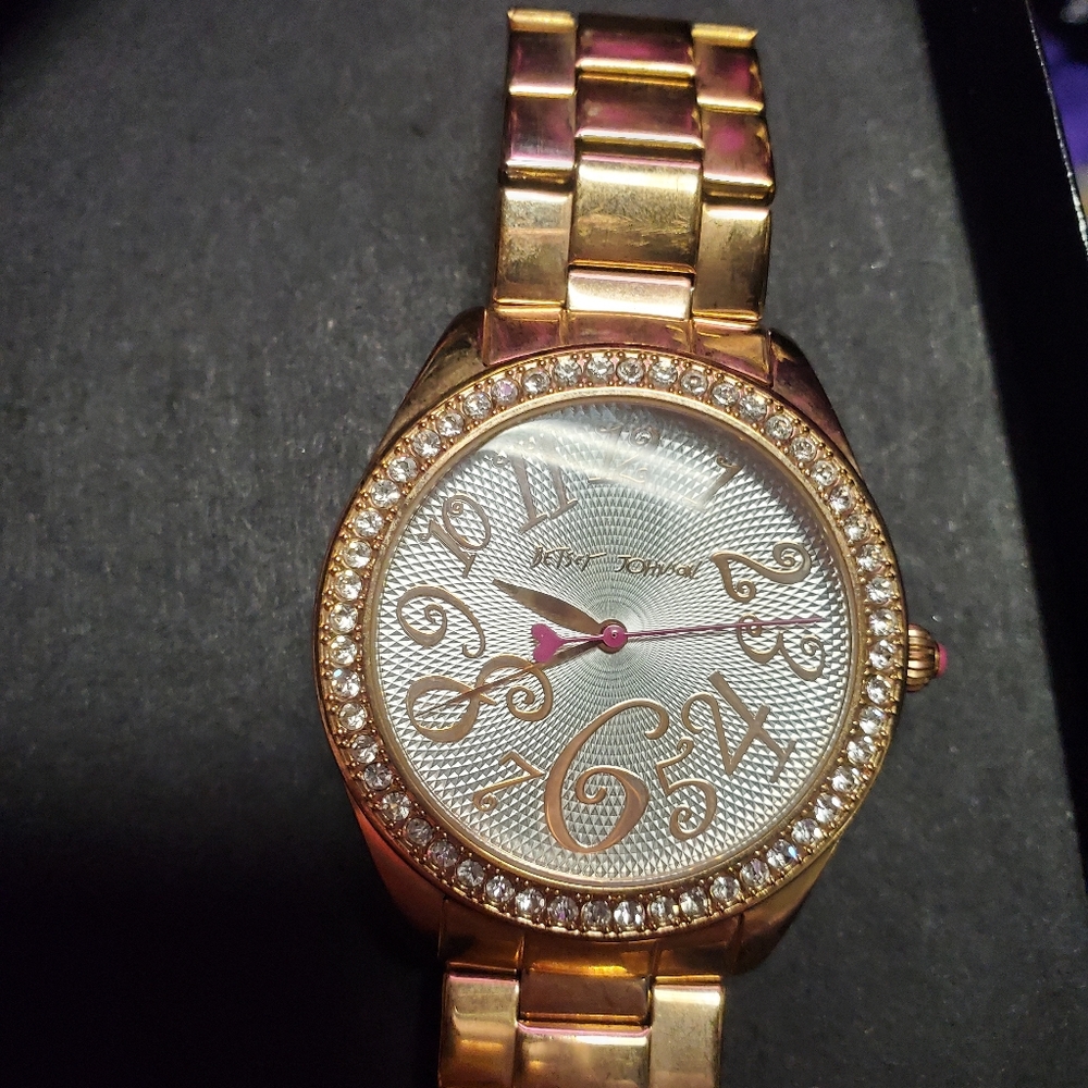 Rose gold tone betsey johnson watch